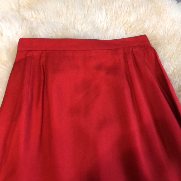 Red skirt silk rayon blend size 4 - Picture 2 of 8
